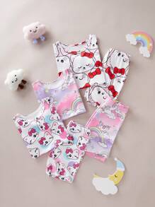 Set de 3 piezas de pijama ajustado con camiseta de manga corta y pantalones cortos con estampados de mariposa, corazón y flor para niñas pequeñas