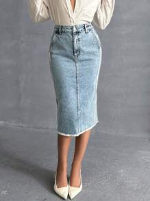 SHEIN Minifalda vaquera casual y versátil de cintura media con bolsillos y dobladillo deshilachado para mujer