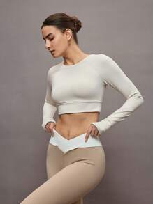 Activina Áo thun thể thao hở lưng thoáng khí cho nữ, tay dài vừa vặn - Màu be - Xem 1