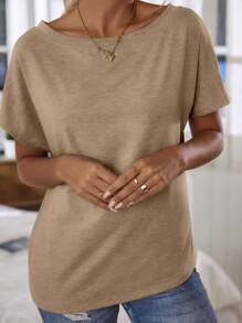 EMERY ROSE Kaos Wanita Polos Kerah Asimetris Model Batwing Lengan Pendek Kasual Longgar - Khaki - View 4