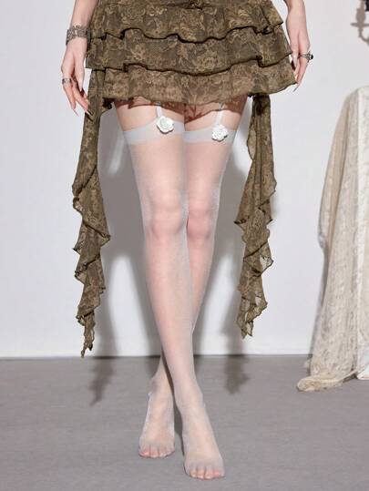 Kawaii زوج جوارب فوق الركبة فائقة الطول مرصعة باللؤلؤ والزخرفات النباتية الفسفورية بطراز غوث الأنيق فضي اللون