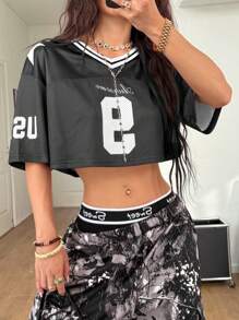 Coolane Camiseta versátil de corte cropped con estampado de letra de jersey de fútbol vintage deportivo de estilo callejero de la época Y2K para mujer