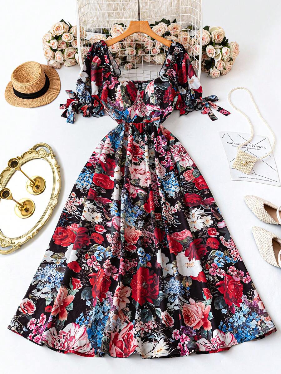 SHEIN LUNE 复古优雅连衣裙，全身随机花卉印花，荷叶边灯笼袖，蝴蝶结装饰甜心领 - 黑色 - 查看 1