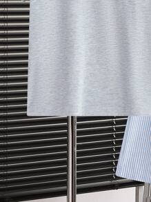 SHEIN Set da 2 pezzi per ragazzo adolescente, composto da maglietta a maniche corte con scollo tondo e pantaloncini a righe, in stile casual estivo, pigiama allentato