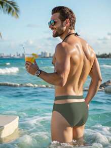 Manfinity VDAYZ Men's Vacation Solid Color Waist Cutout Swim Briefs - Dark Green - View 2