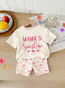 SHEIN 可爱蝴蝶头带，“妈妈的阳光”心形图案，女婴休闲简约圆领短袖 T 恤和修身短裤套装，适合春夏季 - 彩色 - 查看 3