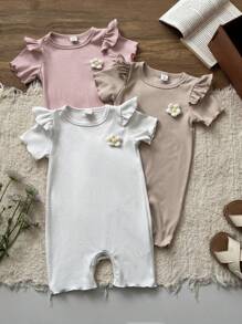 Vintaside Kids مجموعة 3 رومبير صيفية للرضيعات، باللون الأبيض والقرميدي والوردي ألوان هادئة ،الطراز حلو وطازج. الزخارف الثلاثية الأبعاد على الصدر تضيف جمالًا وأناقة للشكل العام. مناسبة للعب وحضور الحفلات