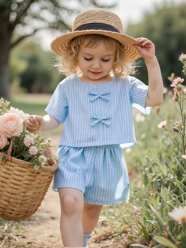 SHEIN Vintaside Kids Baby Girls Casual Korean Style Plaid Bowknot Short Sleeve Top And Plaid Bowknot Shorts 2 Pieces Set, Summer Outfit