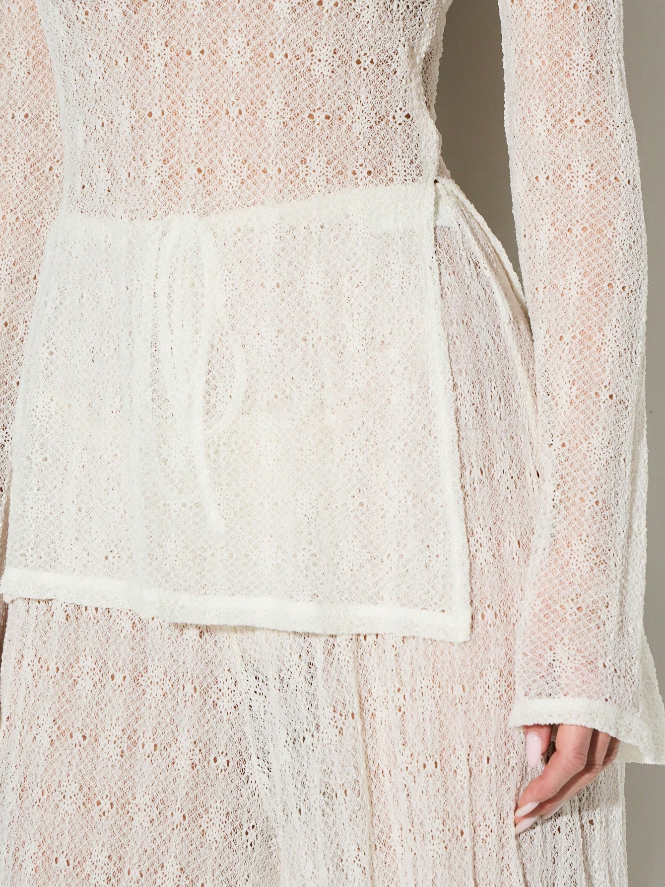KIZN Elegant Sheer Webbed Lace Long Sleeve Blouse