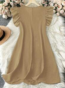 DreamSkyne 大码 V 领花卉装饰 A 字形度假连衣裙 - 卡其色 - 查看 2