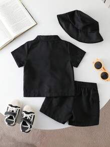 SHEIN Baby Jungen Lässig Outdoor Set, Vorne offenes Poloshirt mit süßem Tier- und Slogan-Aufdruck, Hose mit Taschen und Fischerhut