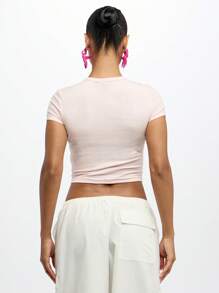 SUMWON WOMEN Camiseta corta de estilo Y2K con mangas cortas, ajustada, para verano, festivales, fiestas, clubes y uso urbano