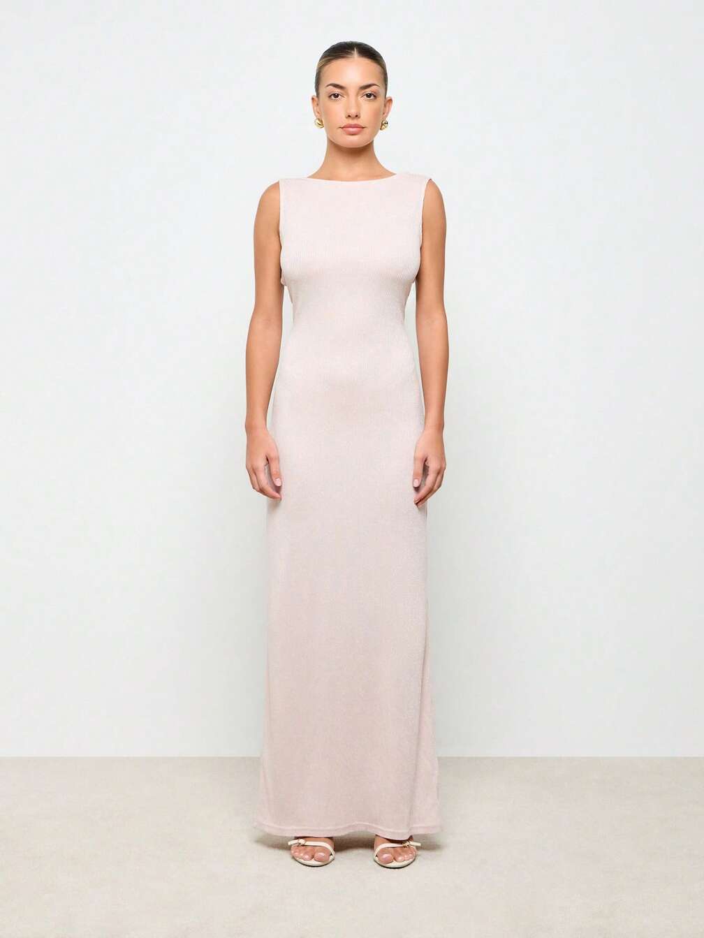 AiiRZ Backless Sparkle Knit Maxi Dress｜MISSGUIDED