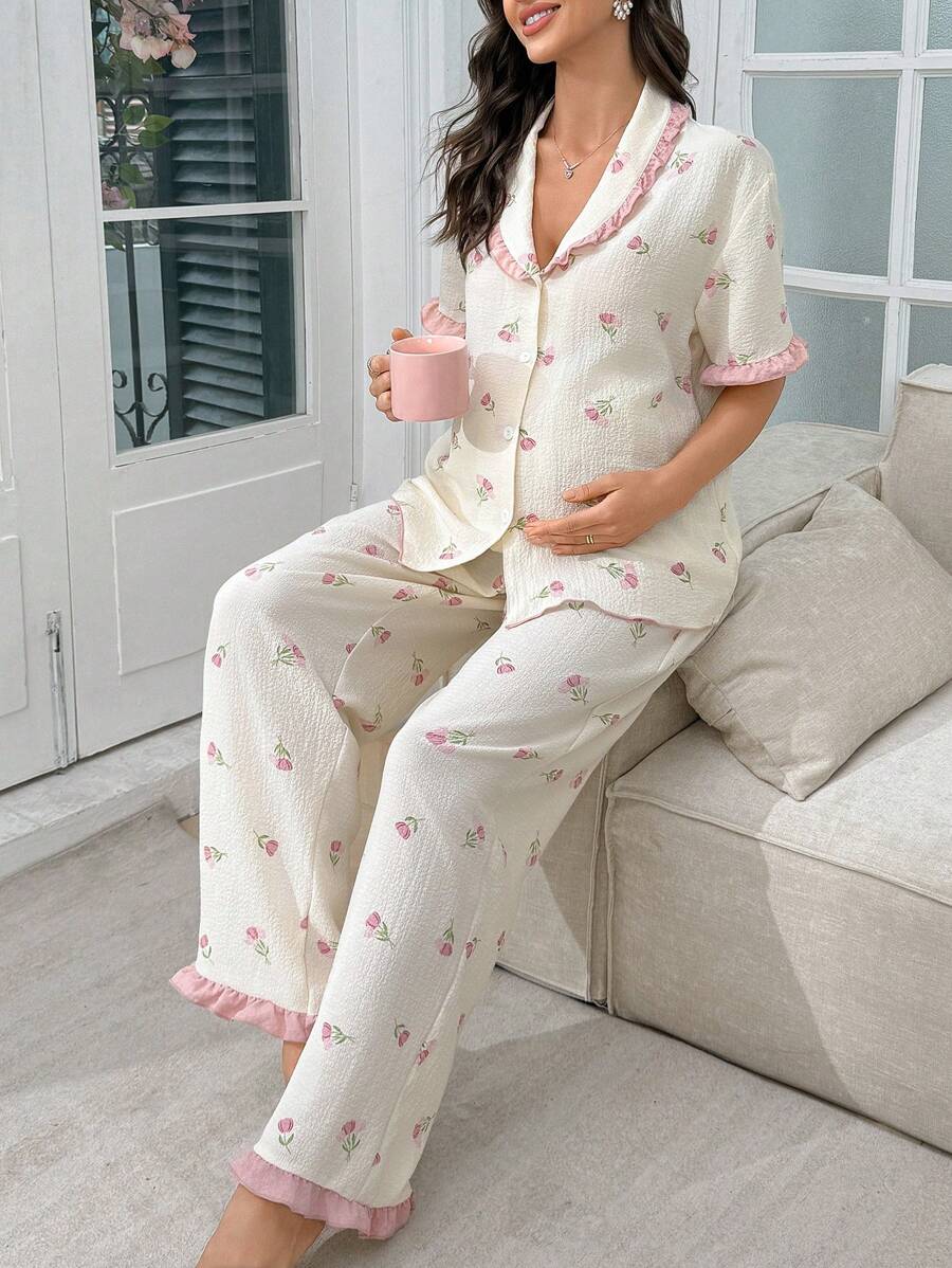 Moonlight & Mama Conjunto de pijama de maternidad con volantes y estampado floral romántico de tipo ditsy con abertura delantera