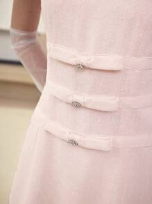 MOTF STUDIO Vestido corto sin mangas con decoración de lazo