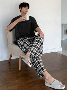 DAZY Men's Summer Letter Print T-Shirt And Plaid Shorts Pajama Set - Black - View 5