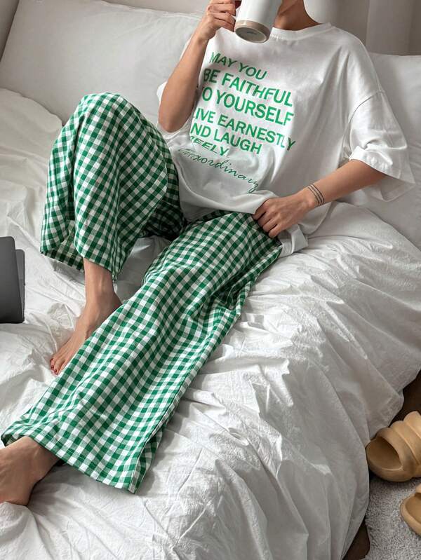 DAZY Letter Graphic Print Decor Loose T-Shirt Top Paired With Plaid Straight Leg Pants Home Outfit Set