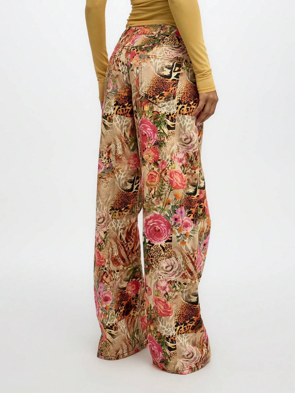 SUMWON WOMEN Wide Leg Floral Animal Print High Waist Jeans