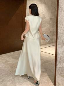 DAZY Solid Color V-Neck Camisole & Skirt 2 Pieces Set For Women - Apricot - View 2