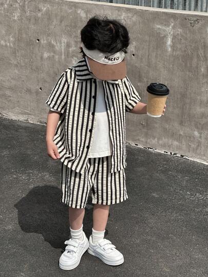 SHEIN 2pcs Set Young Boy Casual Simplistic Color Woven Striped Short Sleeve Shirt And Matching Shorts, Fashion Casual Outfit Suitable For Daily Wear, Vacation, School And Summer Getaway, Holiday, Travel, Relax, Sunbathing