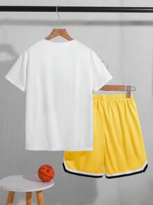 Conjunto de 2 piezas de camiseta de manga corta con cuello redondo y estampado de letras, y pantalones cortos informales y deportivos, adecuado para viajes, escuela, uso diario y actividades deportivas, para niño pre-adolescente, primavera/verano