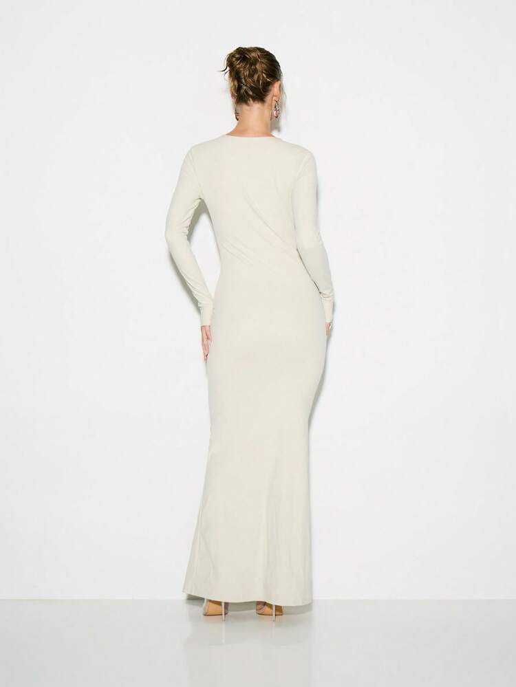 KIZN Long Sleeve V-Neck Cut-Out Ruched Bodycon Maxi Dress