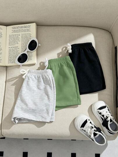 SHEIN 3 件套男婴运动短裤套装，带松紧腰带和装饰带