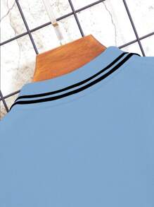 Manfinity Camisa tipo polo para hombre de estilo versátil y elegante con estampado de caballero para el verano - Celeste - Ver 5