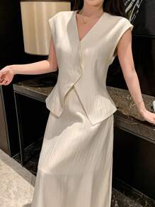 DAZY Solid Color V-Neck Camisole & Skirt 2 Pieces Set For Women - Apricot - View 7