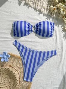 SHEIN Conjunto de bikini de mujer con estampado de rayas texturadas, ideal para vacaciones en la playa