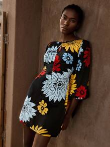 Maija 女式花卉蝴蝶图案印花休闲夏装，波西米亚风宽松圆领镂空荷叶边袖露背蝴蝶结装饰短款直筒连衣裙