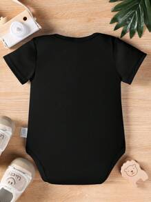Cute And Comfortable Baby Soft Breathable One-Piece With Lettering, Red Heart And Human Figure Pattern Design, Suitable For Leisure, Daily Life, Vacation And Party - Black - View 2