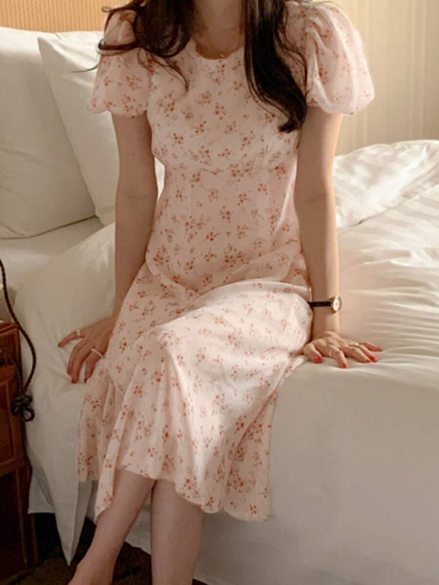 DAZY 女式圆领碎花迷你泡泡袖修身优雅夏装