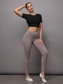 Activina 夏季性感扭纹露背短款运动T恤健身房女士衬衫 - 黑色 - 查看 6