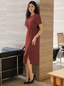DAZY Women's Elegant Solid Color Round Neck Tie Waist Mid-Length Dress, Summer - Burgundy - View 3
