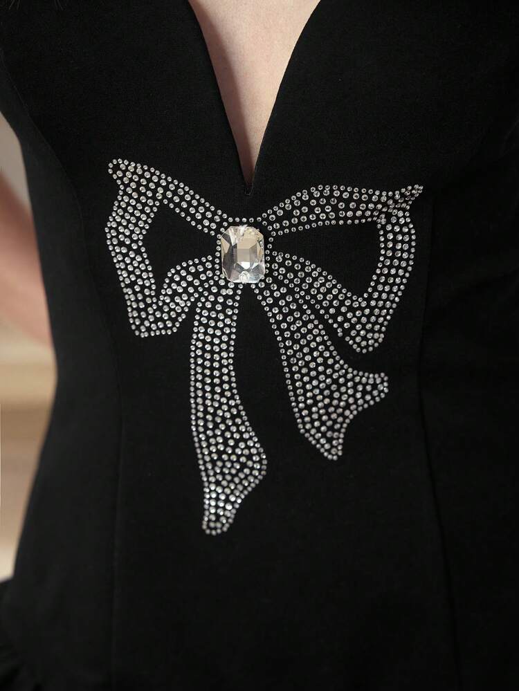 MOTF STUDIO BOW RHINESTONE DETAIL DRESS