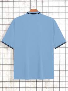 Manfinity Camisa tipo polo para hombre de estilo versátil y elegante con estampado de caballero para el verano - Celeste - Ver 2