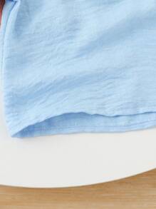 SHEIN Vintaside Kids Bộ 3 áo quần cho bé trai, áo sơ mi cổ đứng cài nút màu xanh, hồng, áo tay ngắn mềm mại, thoải mái, thích hợp mặc hàng ngày, du lịch, mùa xuân hoặc mùa hè, áo sơ mi 6 tháng-3 tuổi - Hồng - Xem 5