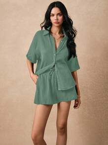 Poéselle 女士夏季兩件套裝,海灘兩件套裝,棉質紋理面料,捲邊袖口,側邊口袋短褲,適合度假,寬鬆輕鬆上衣套裝 - 綠色 - 查看 7