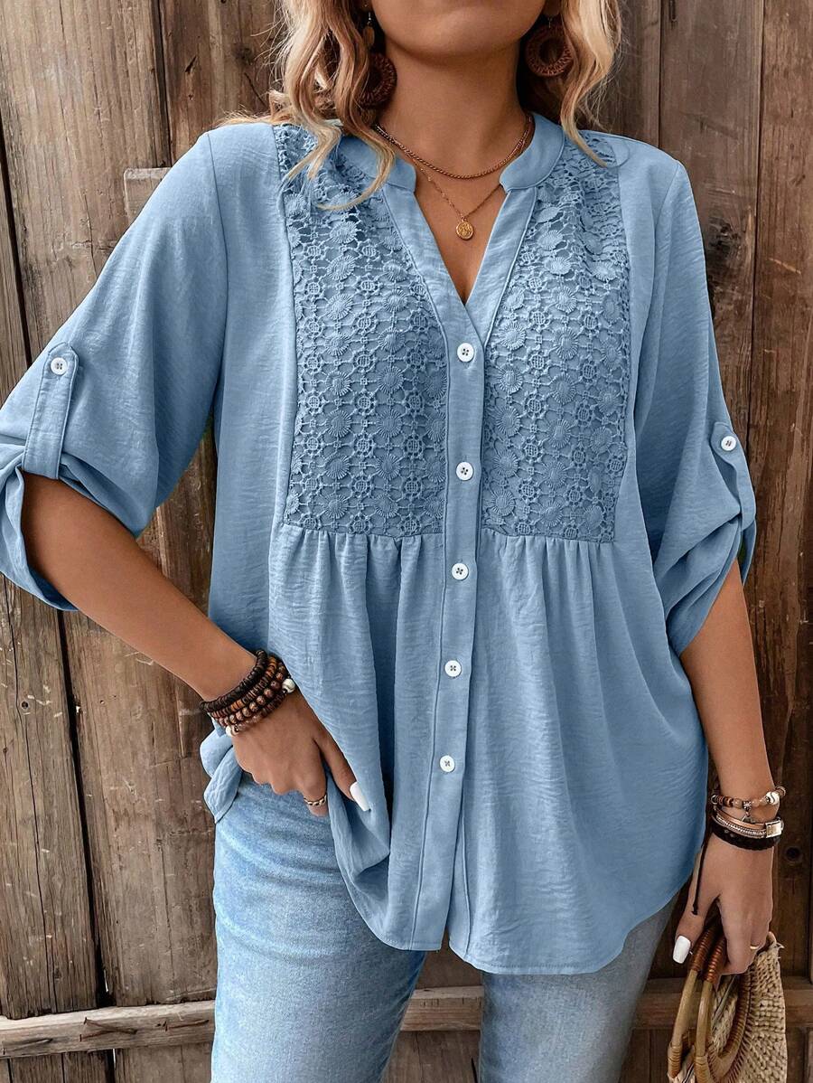 SHEIN LUNE Plus Size V-Neck Lace Patchwork 3/4 Sleeve Casual Holiday Blouse With Contrasting Button Closure