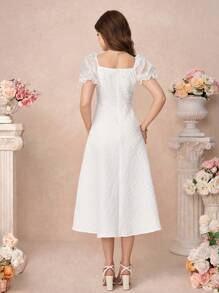 Pitira Pitira 少女优雅花卉刺绣撞色网眼方领泡泡袖连衣裙，适合派对/活动穿着 - 白色 - 查看 2