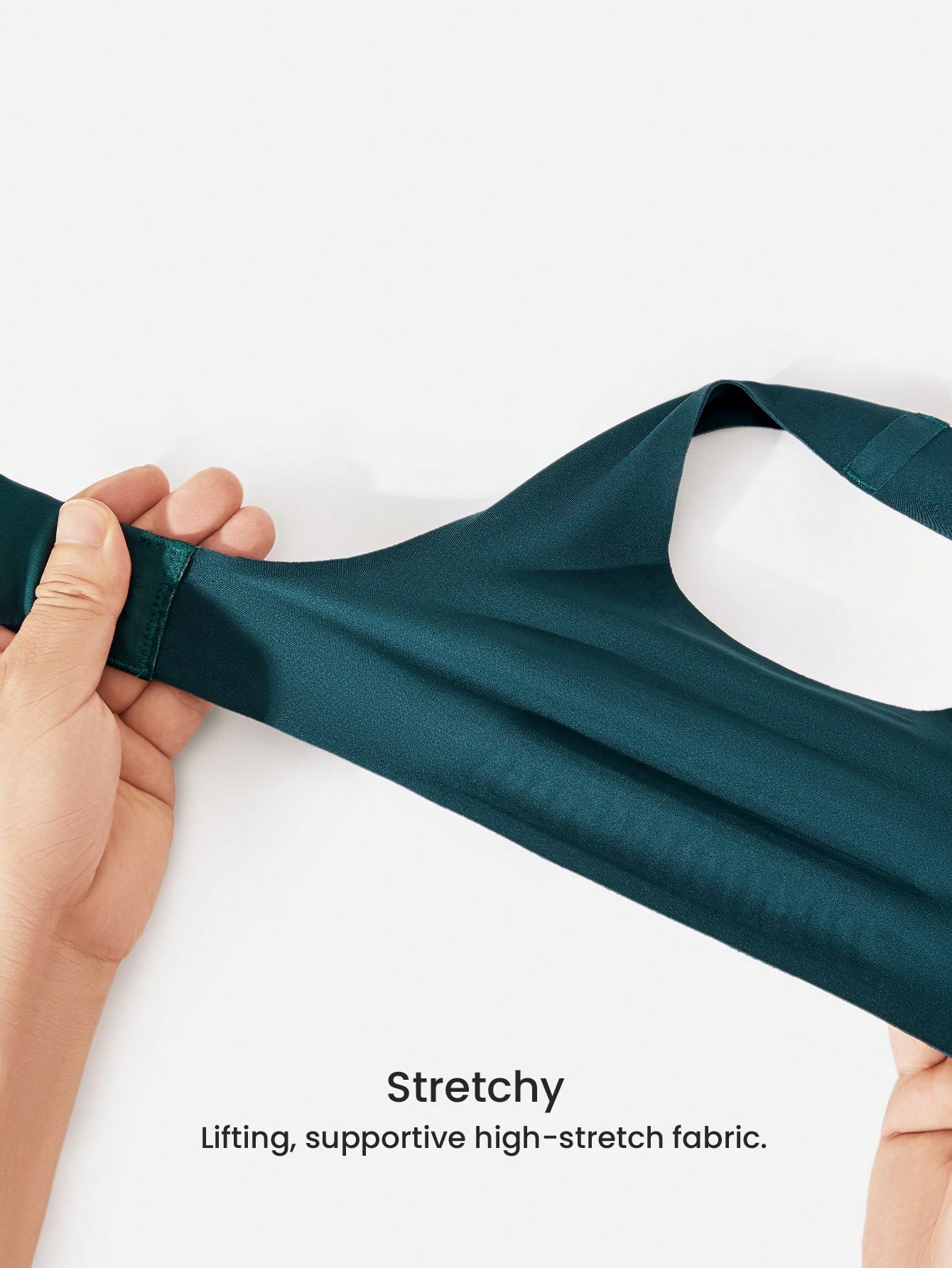 Dream Curve 2ndSkin Comfortable Must-Haves Wireless Smoothing Soft Support No Show Sticky SizeFreedom Bra