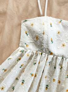 Soleia 可爱休闲夏季女士度假甜美可爱花卉蕾丝吊带背心，松紧腰荷叶边下摆高低 - 白色 - 查看 5