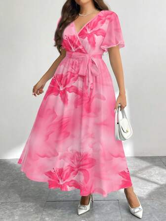 SHEIN Privé 休闲复古芙蓉花图案宽松大码连衣裙，适合春夏季