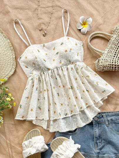 Soleia 可爱休闲夏季女士度假甜美可爱花卉蕾丝吊带背心，松紧腰荷叶边下摆高低