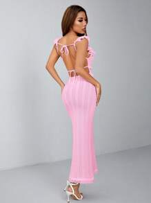 SHEIN PETITE Robe longue sexy et élégante avec queue de poisson, ornée de volants texturés, de manches volantes petites et ajourées, avec des bretelles ajourées dans le dos