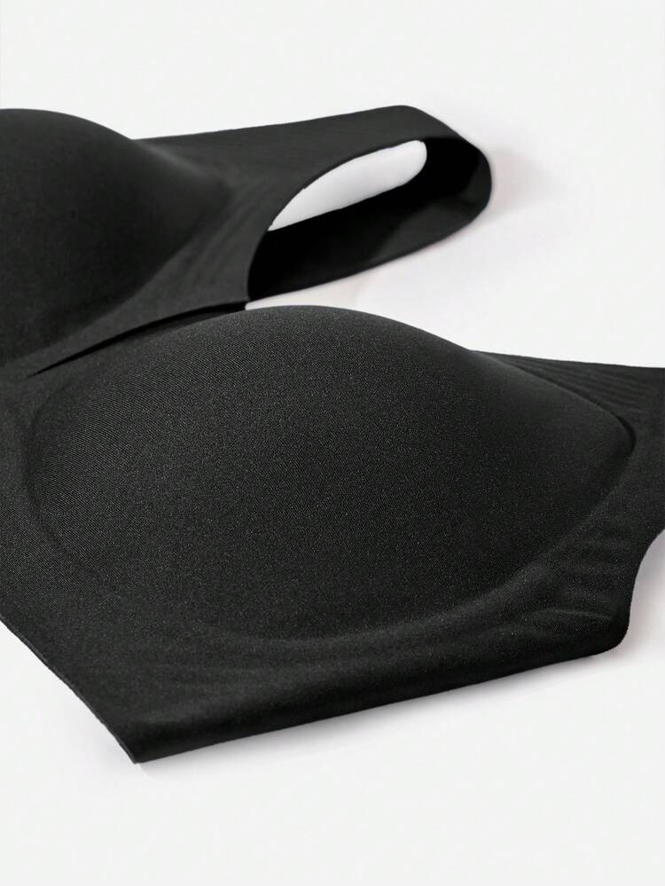 Dream Curve 2ndSkin Comfortable Must-Haves Black Wireless Smoothing Soft Support No Show Sticky SizeFreedom Bra
