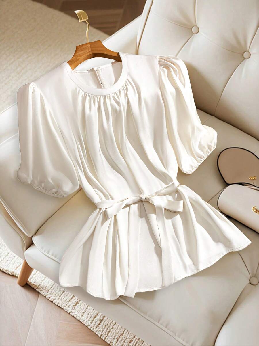 SHEIN Privé Women Elegant  Fashionable Commuter Versatile Pleated Design Solid Color Simple & Fashionable Ruched Lantern Sleeve Short Sleeve Blouse - White - View 1