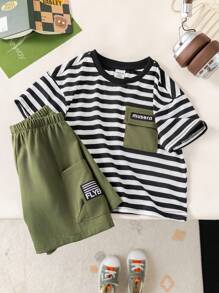SHEIN 2 Stück/Set Kleinkind Jungen Sommer Lässig gestreiftes Kurzarm T-Shirt & Shorts mit elastischem Bund Set