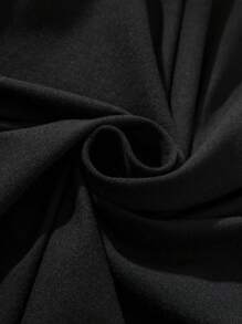 Manfinity Roghcode Camiseta negra holgada de estilo callejero con gráfico vintage desgastado y ojos rojos (Hecho de tejido), estilo urbano - Negro - Ver 5